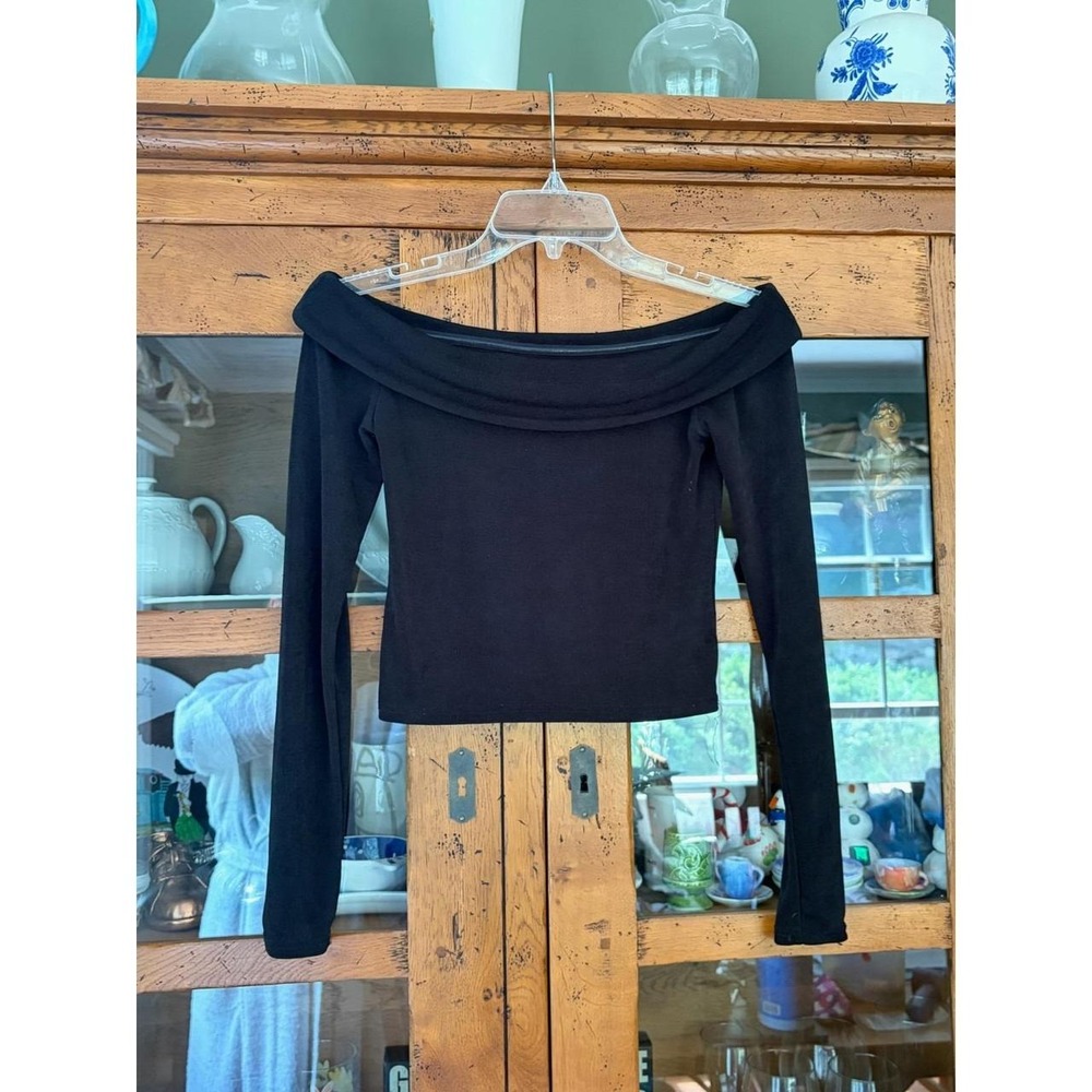 Edikted Black Off The Shoulder Long Sleeve Cropped Top Womens Small